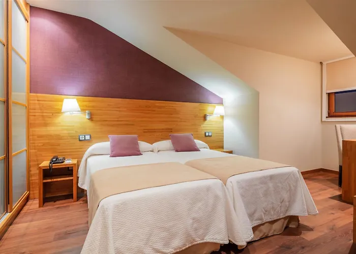 Hotel Don Paco Llanes